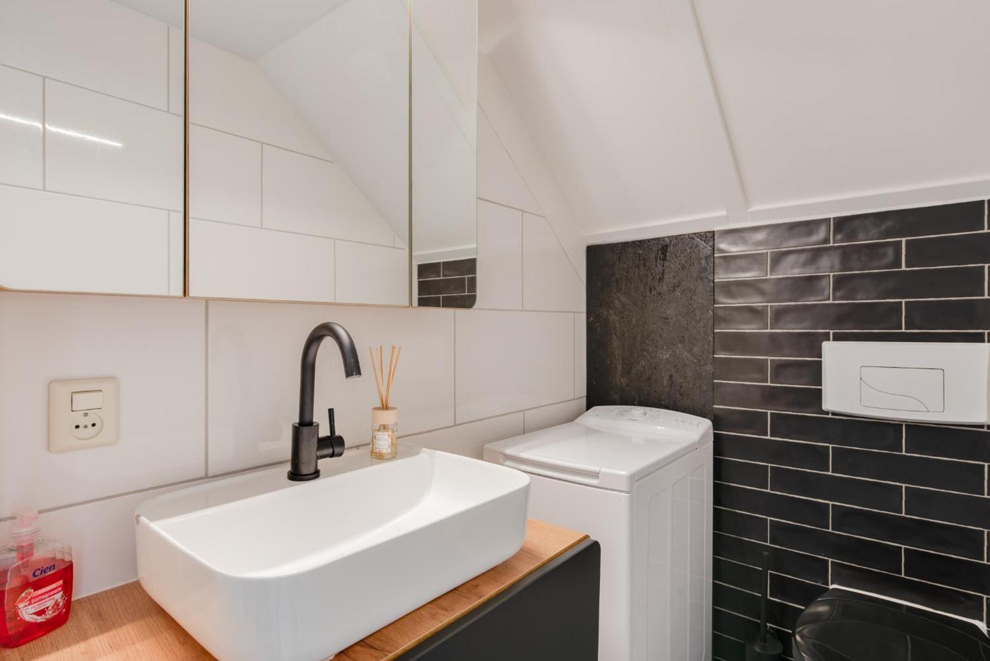 Het Huys Ewijk Mooi Luxe En Een Laadpaal Ngoại thất bức ảnh