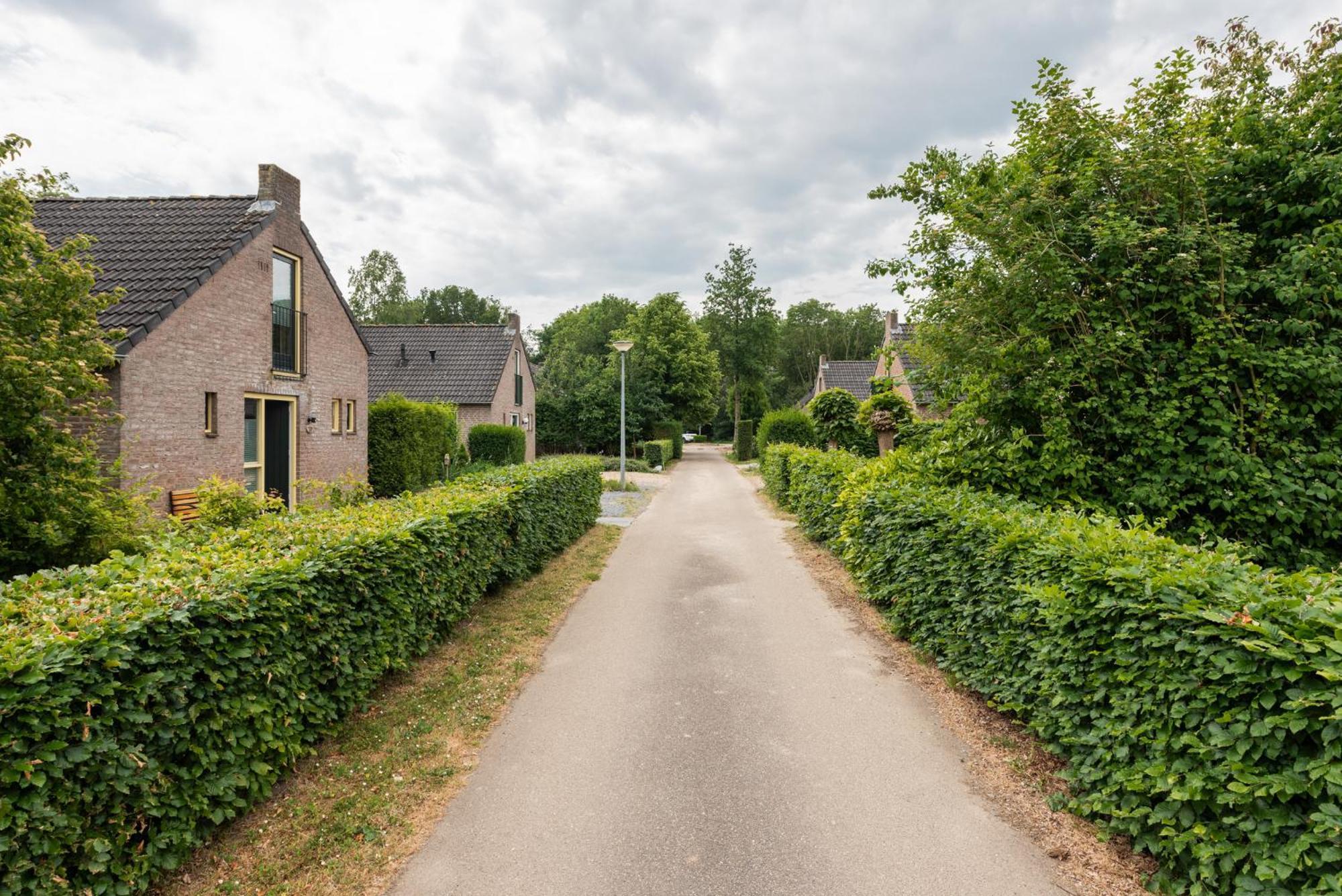 Het Huys Ewijk Mooi Luxe En Een Laadpaal Ngoại thất bức ảnh